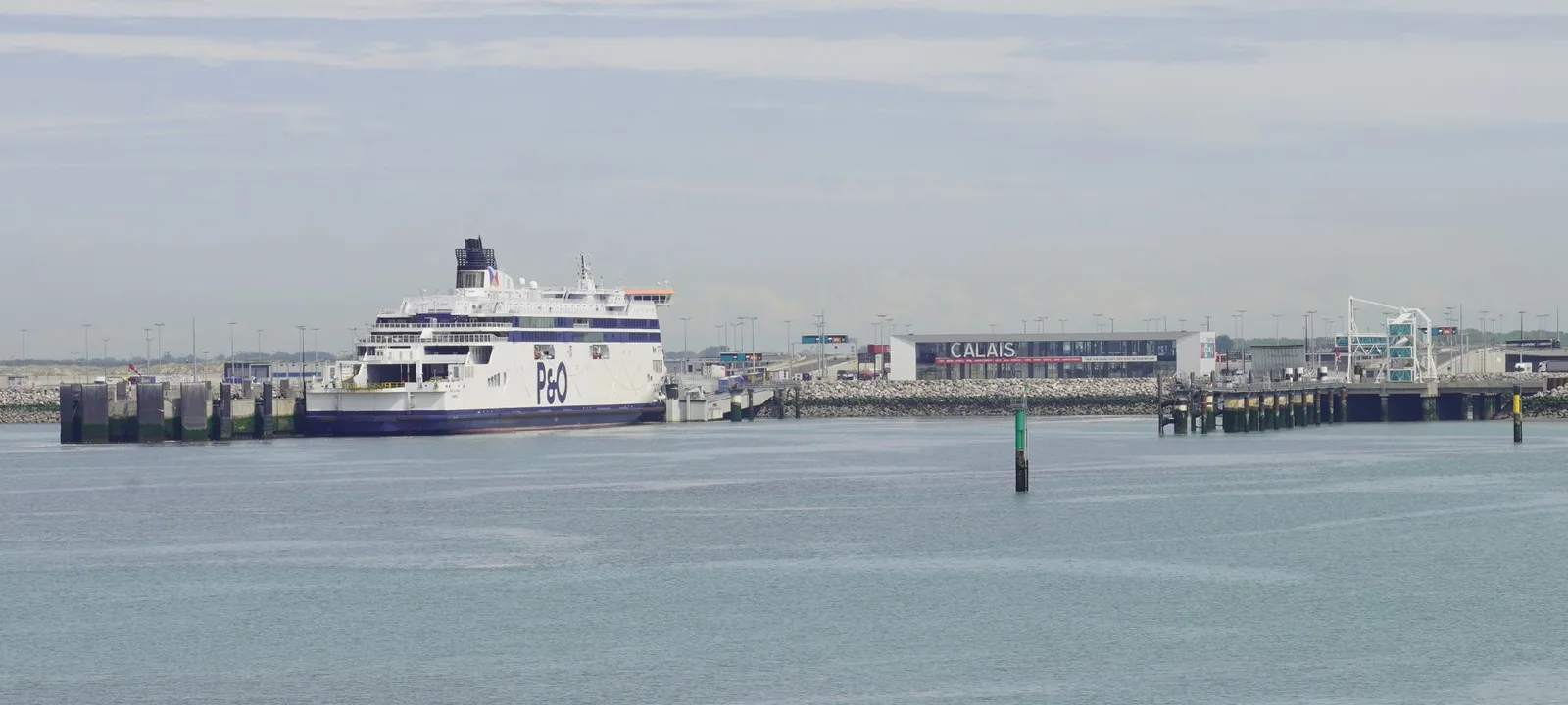 Ferry from London to Calais